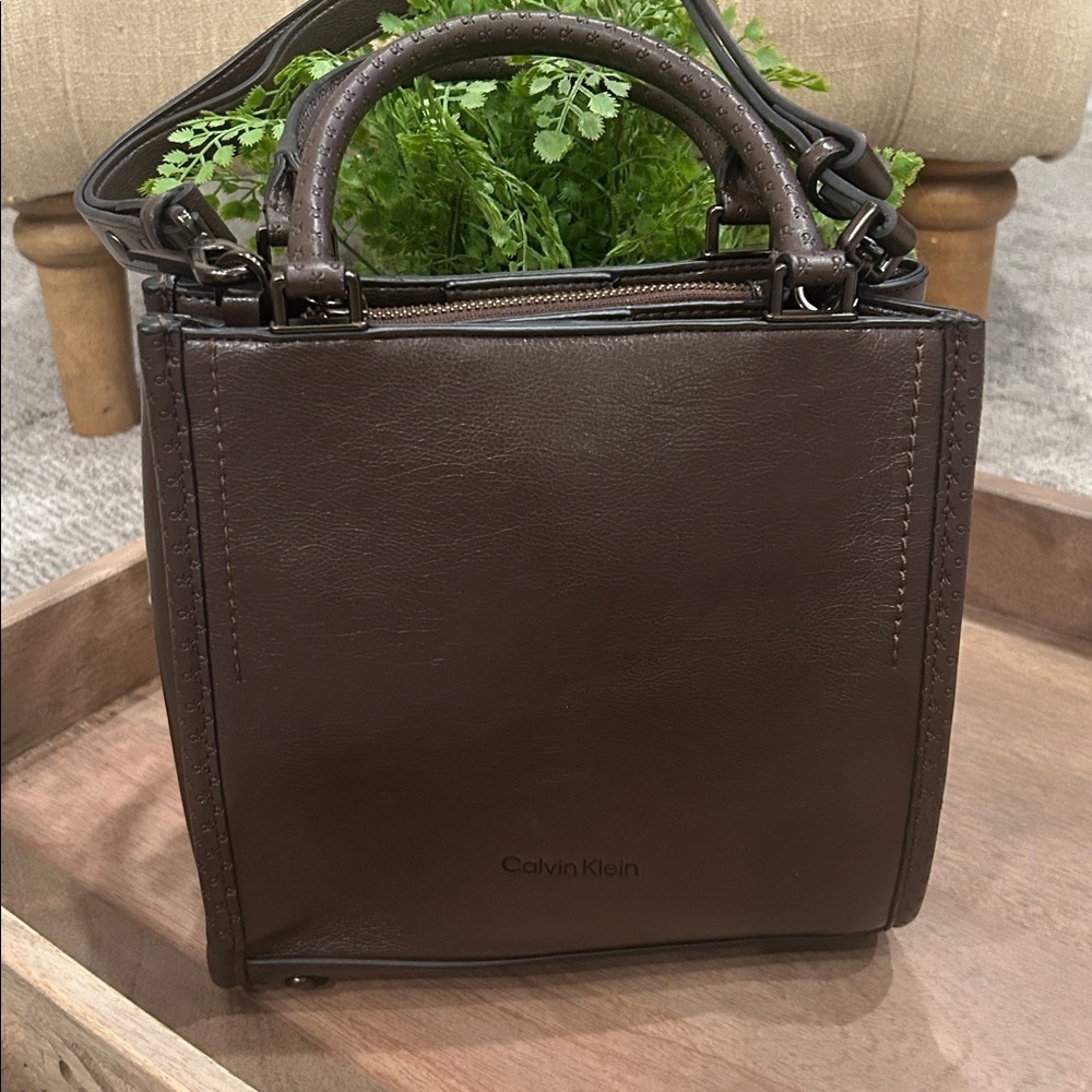 Calvin Klein Moon Logo Shoulder Bag In Java - Picture 2 of 8